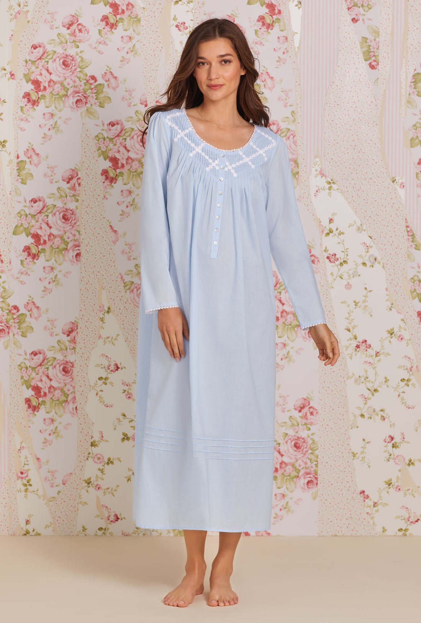SALE NWT EILEEN WEST Aqua Stars 100% Cotton Lawn Nightgown Gown