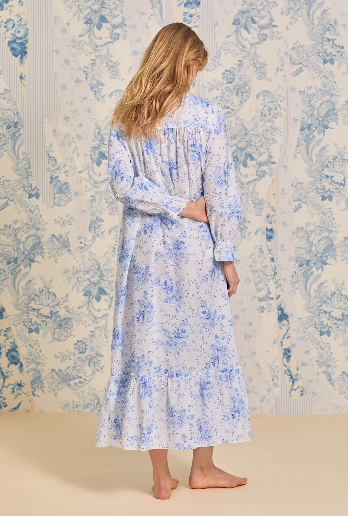 Romantic Blues Long Sleeve Cotton Nightgown