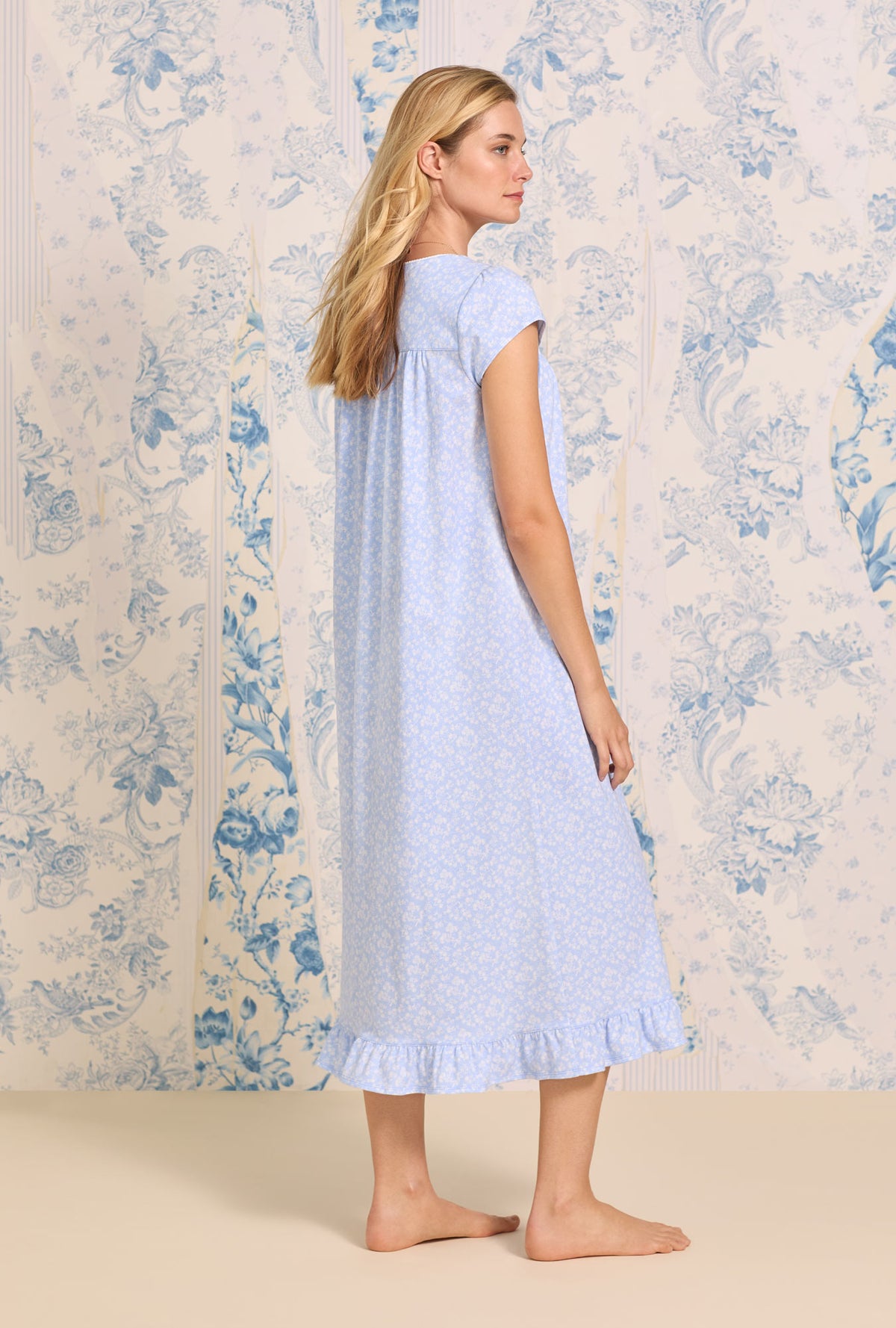 A lady wearing Aqua Floral Long Nightgown